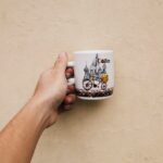 Wie man Kaffee an einer Wand dispensiert